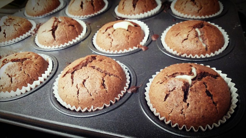 Muffiny czekoladowe z budyniem